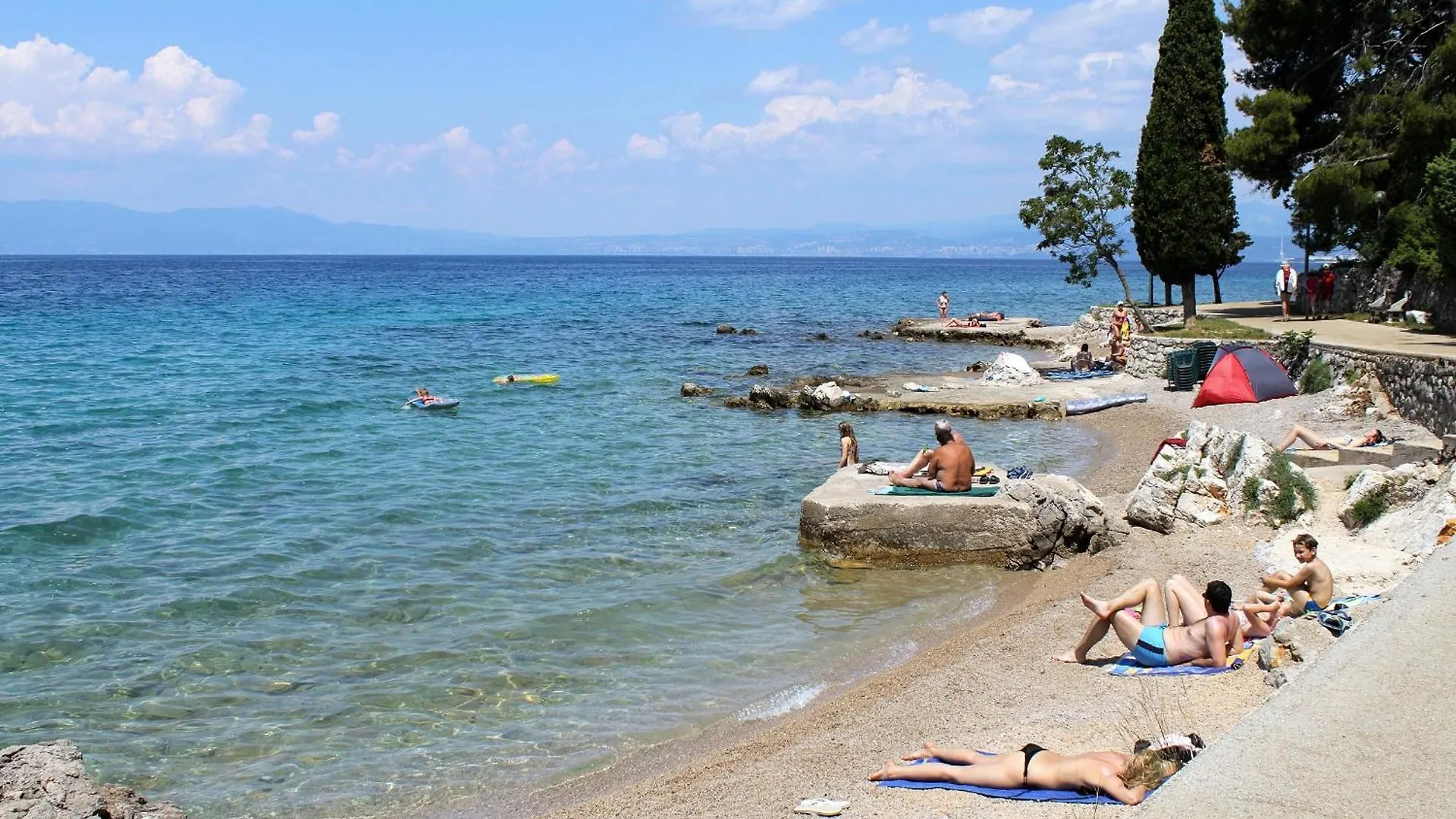 Apartments With A Parking Space Njivice, Krk - 21853  Njivice